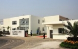 天津市一中楊校長來天友建筑座談，交流中小學校在設計中的注意事項